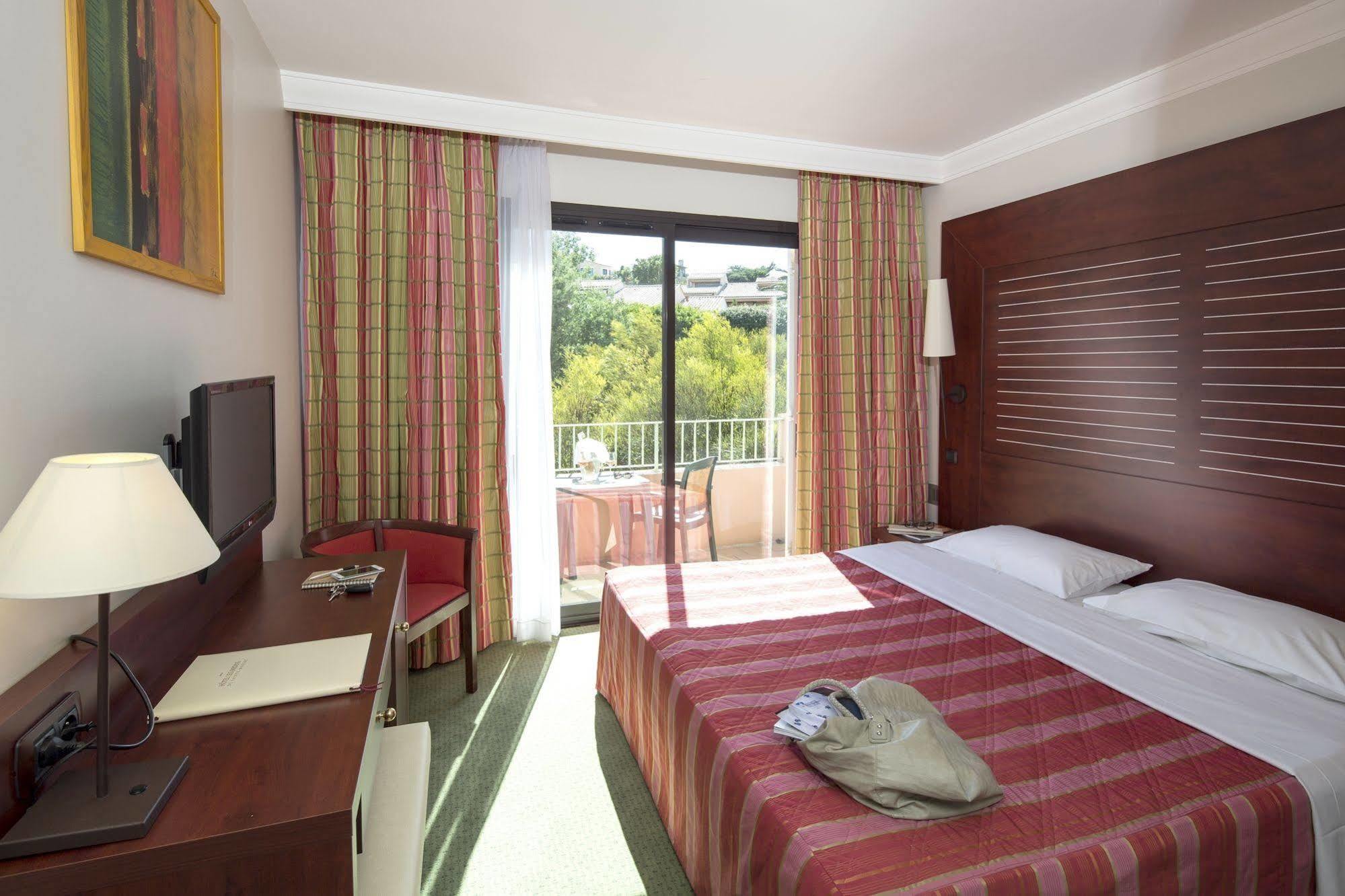Hotel Les Jardins De Sainte-Maxime Exterior photo